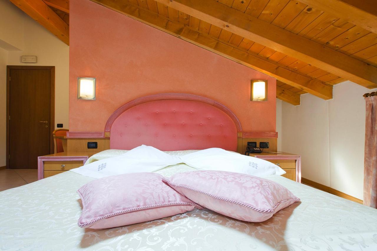 Hotel Ambra Clusone Ngoại thất bức ảnh